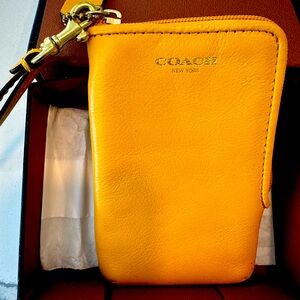 Coach leather wrist wallet- FALL MUSTARD YELLOW